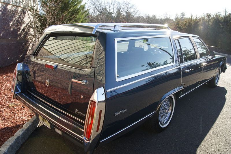 Illustration for article titled What's the greatest station wagon on eBay right now?